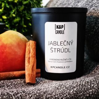 Provoňte Vaši domácnost sójovou svíčkou s vůní čerstvě upečeného štrúdlu 🤍. Naše svíčka Vám při každém zapálení připomene...